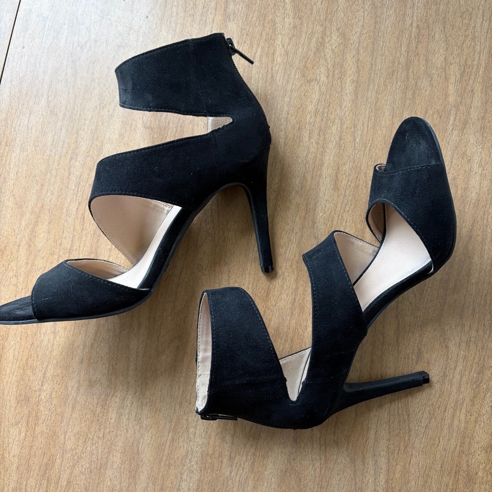 Black Strappy High Heel Sandals Size 7.5 - Picture 5 of 9
